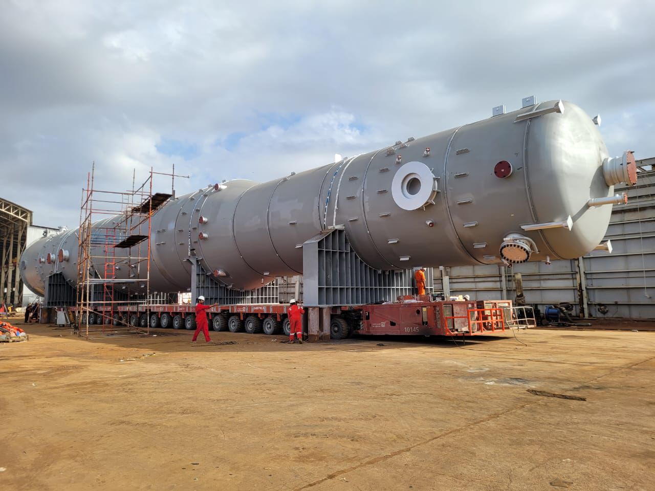 Ever seen a giant's thermos? Keeps a whole ocean warm