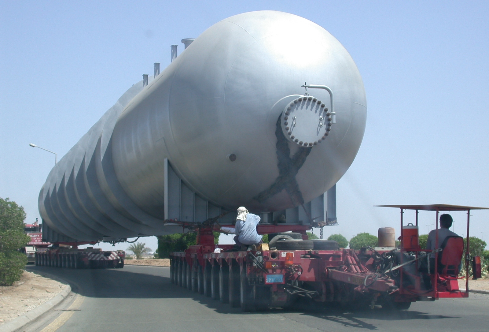 Who needs a GPS when you've got a 'giant thermos' leading the way? Always trust a 400 MT pressure vessel to know the best coffee spots in town!